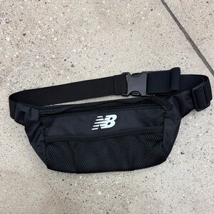 *B2G1* New Balance Black Belt Bag 🖤